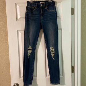 Good American Good Legs Skinny Jean